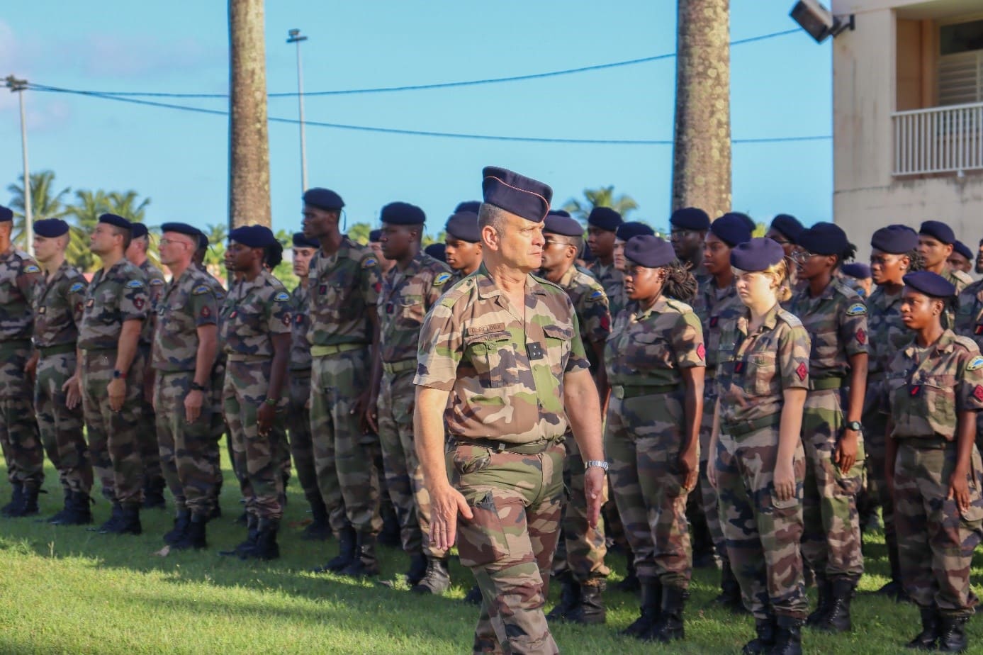 Visite de commandement du général Peloux au RSMA de Guadeloupe