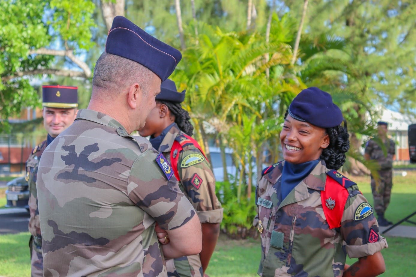 Le général Peloux, commandant du SMA, a visité le RSMA Guadeloupe